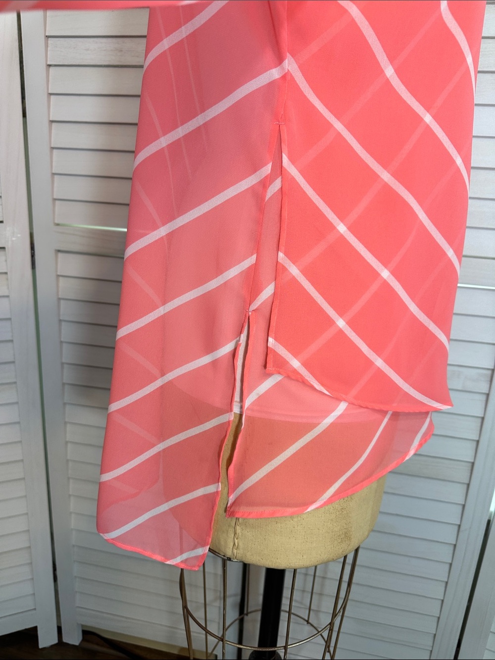 Chico's Chiffon Tunic Size 12 Pink LW Flowy - Picture 6 of 14